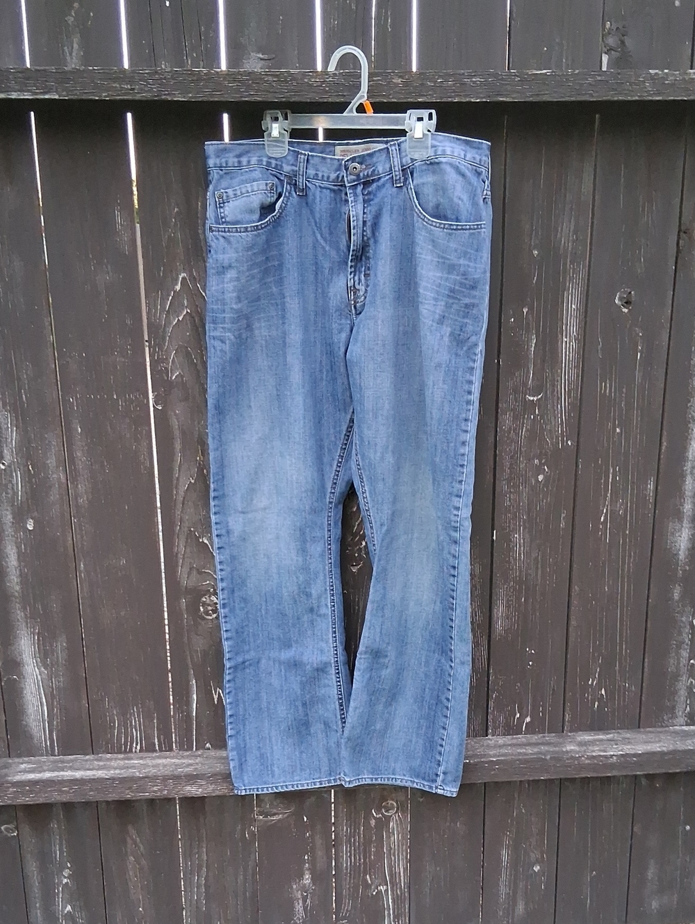 Wranglers Relaxed Boot Classic Jeans Size 34x32, Very Good Condition